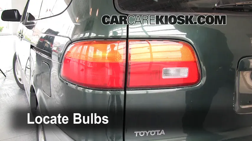 1999 Toyota Sienna LE 3.0L V6 Lights
